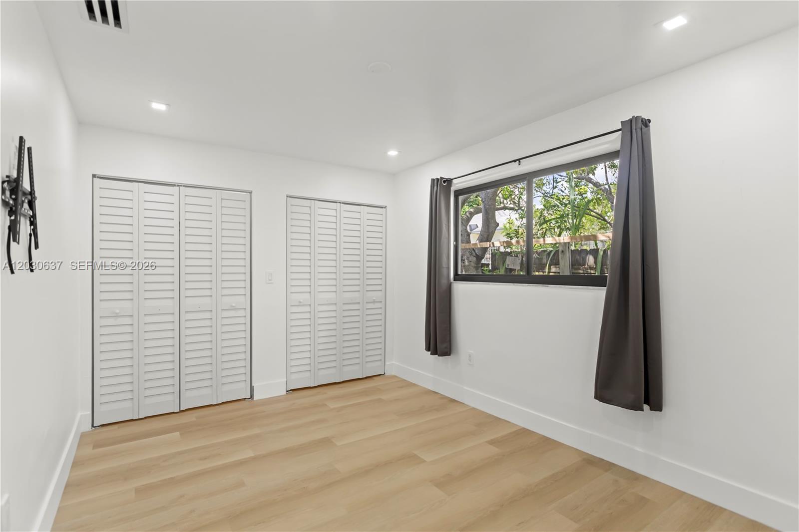 EVERGREEN LAWNS NO 2 - Residential Lease