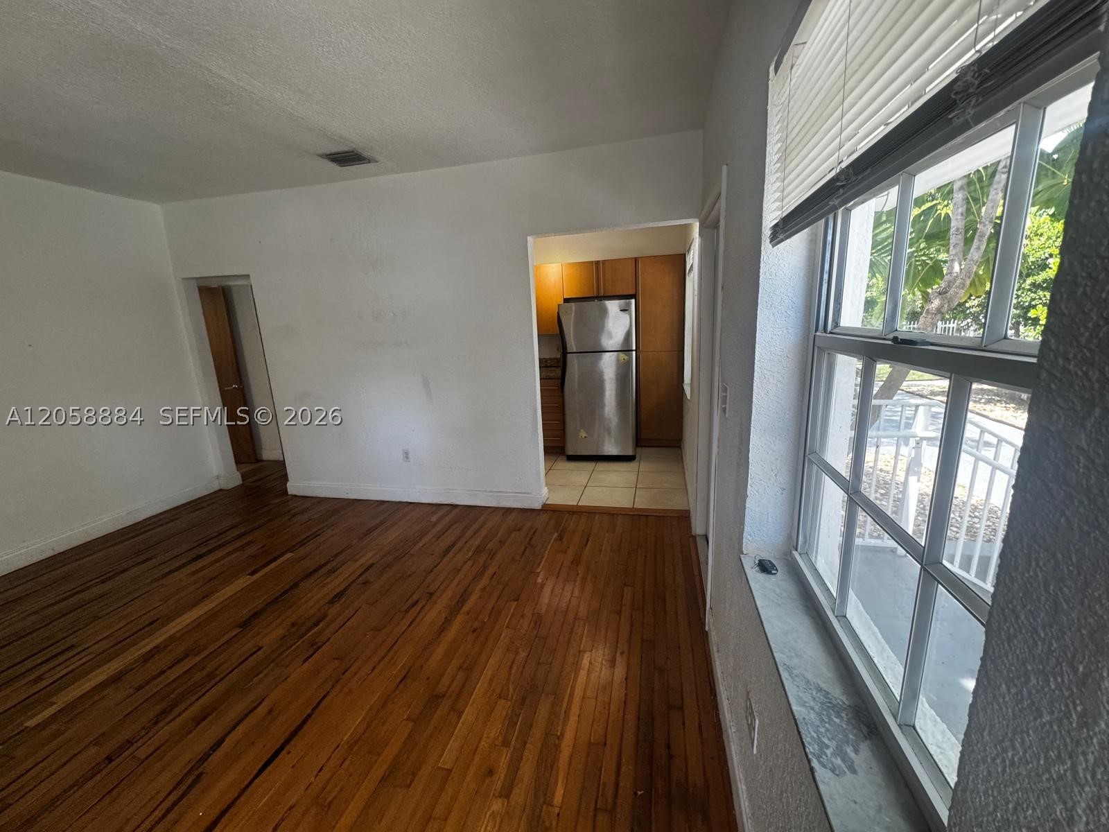 OASIS ON THE BEACH CONDO - Residential