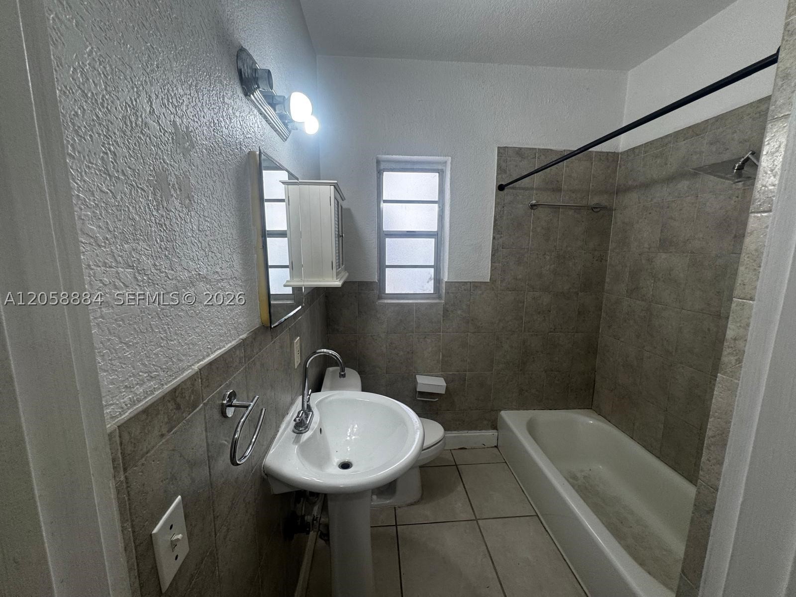 OASIS ON THE BEACH CONDO - Residential