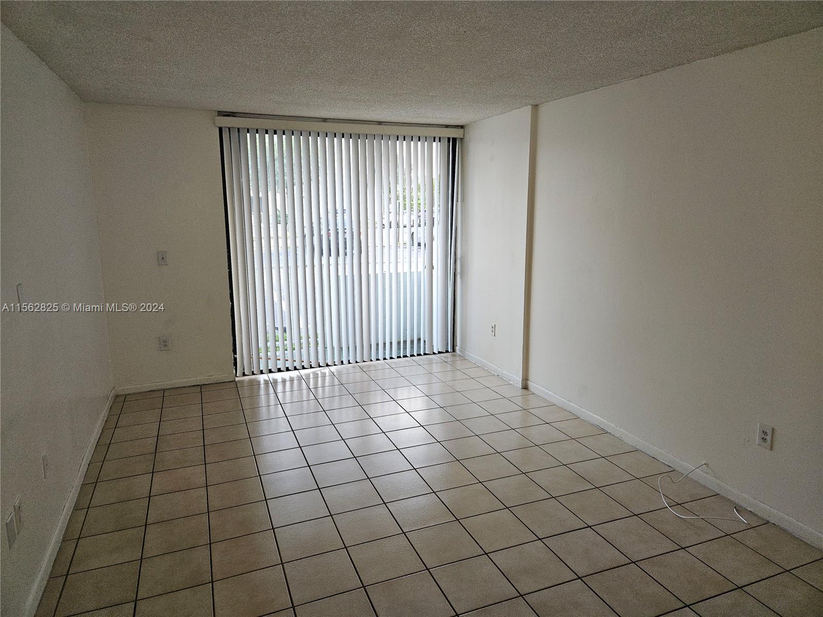 Azul At Fontainebleau Con - Residential Lease