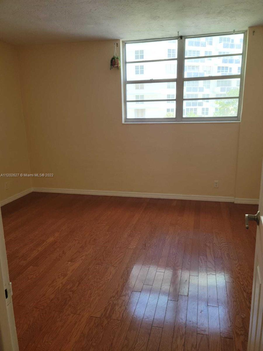 TIDES ON HOLLYWOOD BEACH - Residential Lease