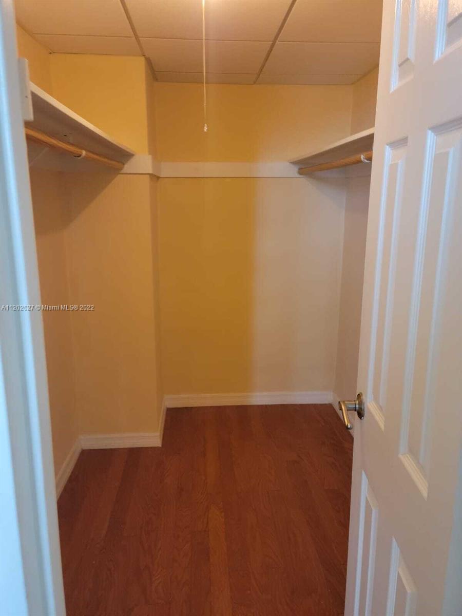 TIDES ON HOLLYWOOD BEACH - Residential Lease