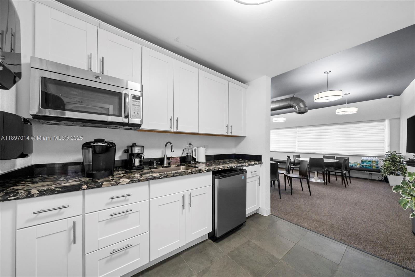 OCEAN VIEW TOWERS CONDO - Residential