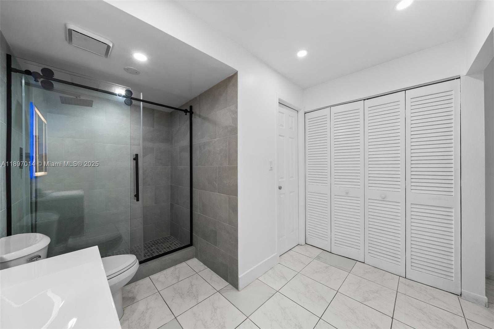 OCEAN VIEW TOWERS CONDO - Residential