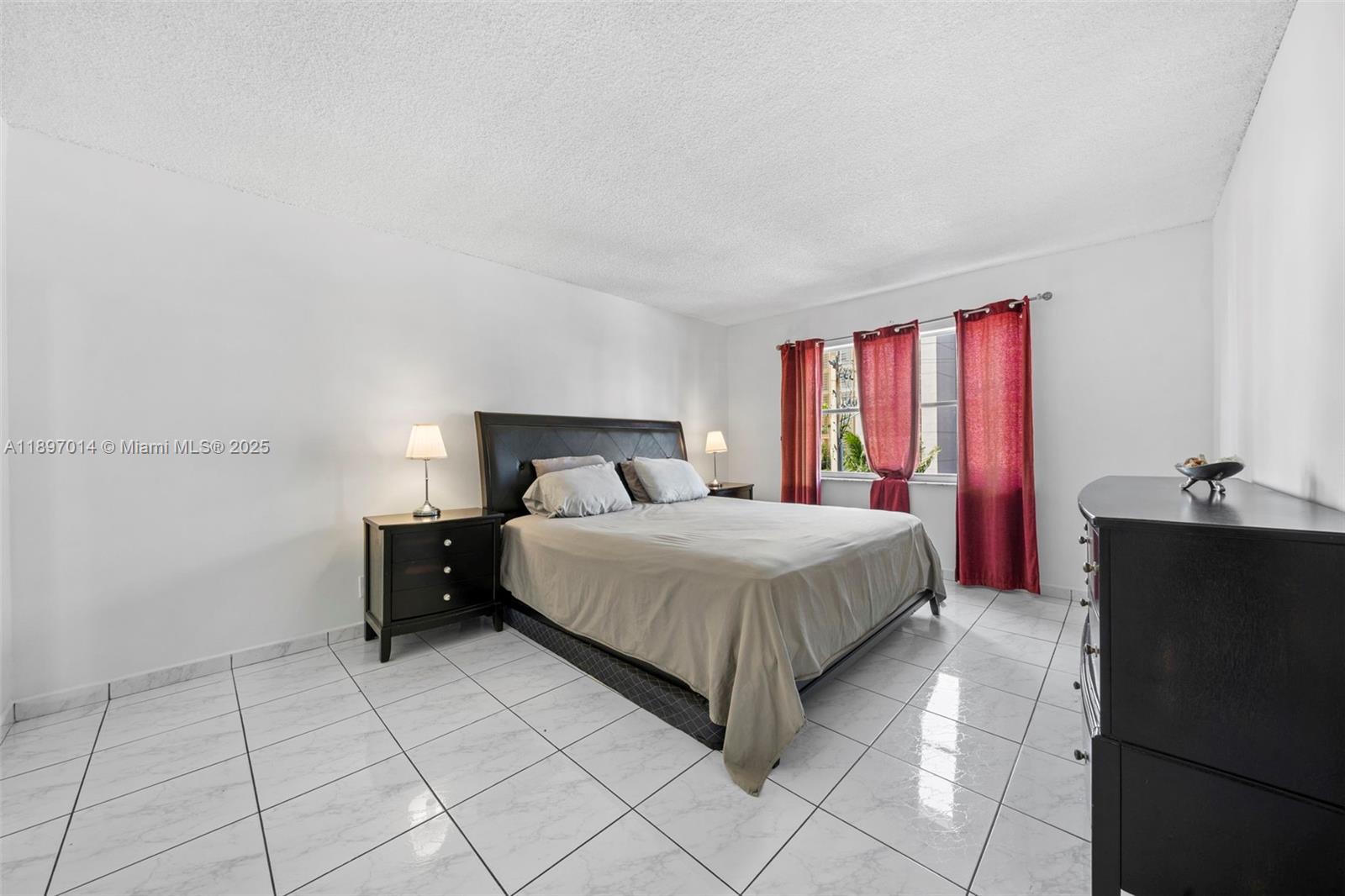 OCEAN VIEW TOWERS CONDO - Residential