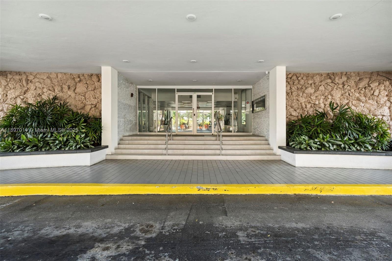 OCEAN VIEW TOWERS CONDO - Residential