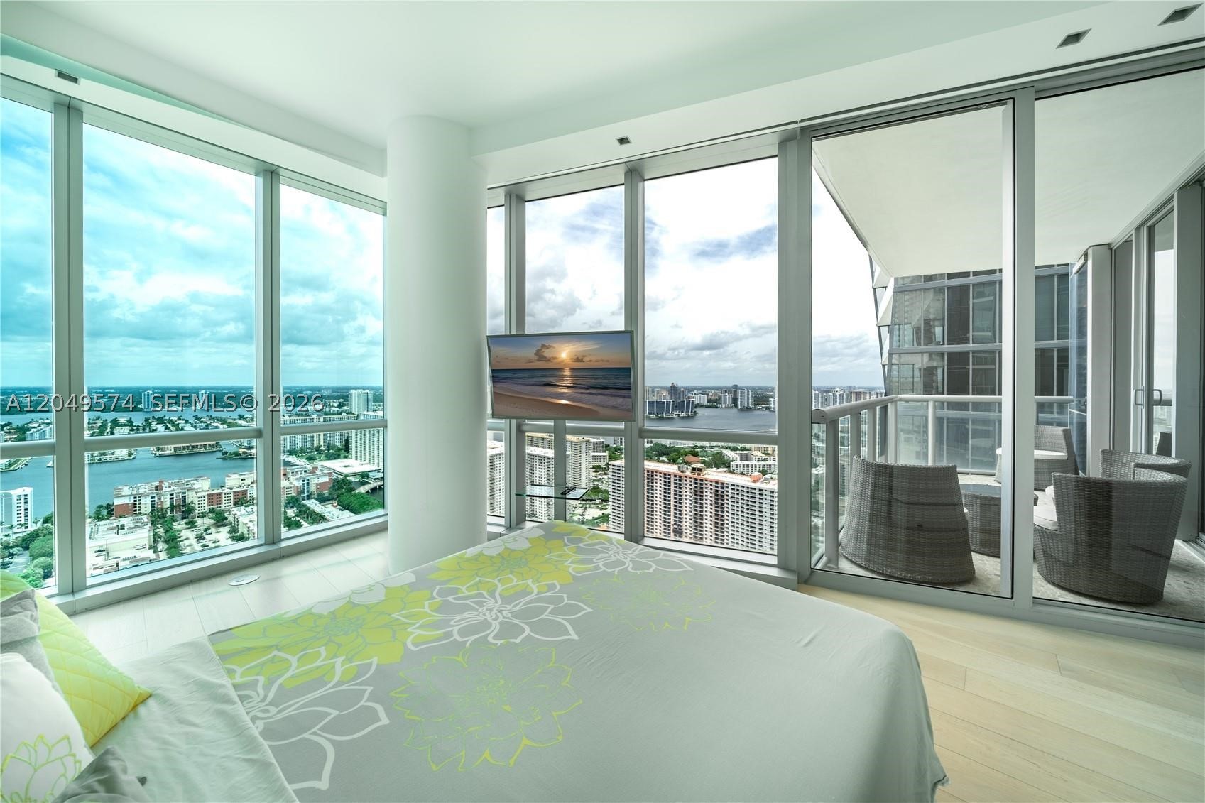 JADE OCEAN CONDO - Residential