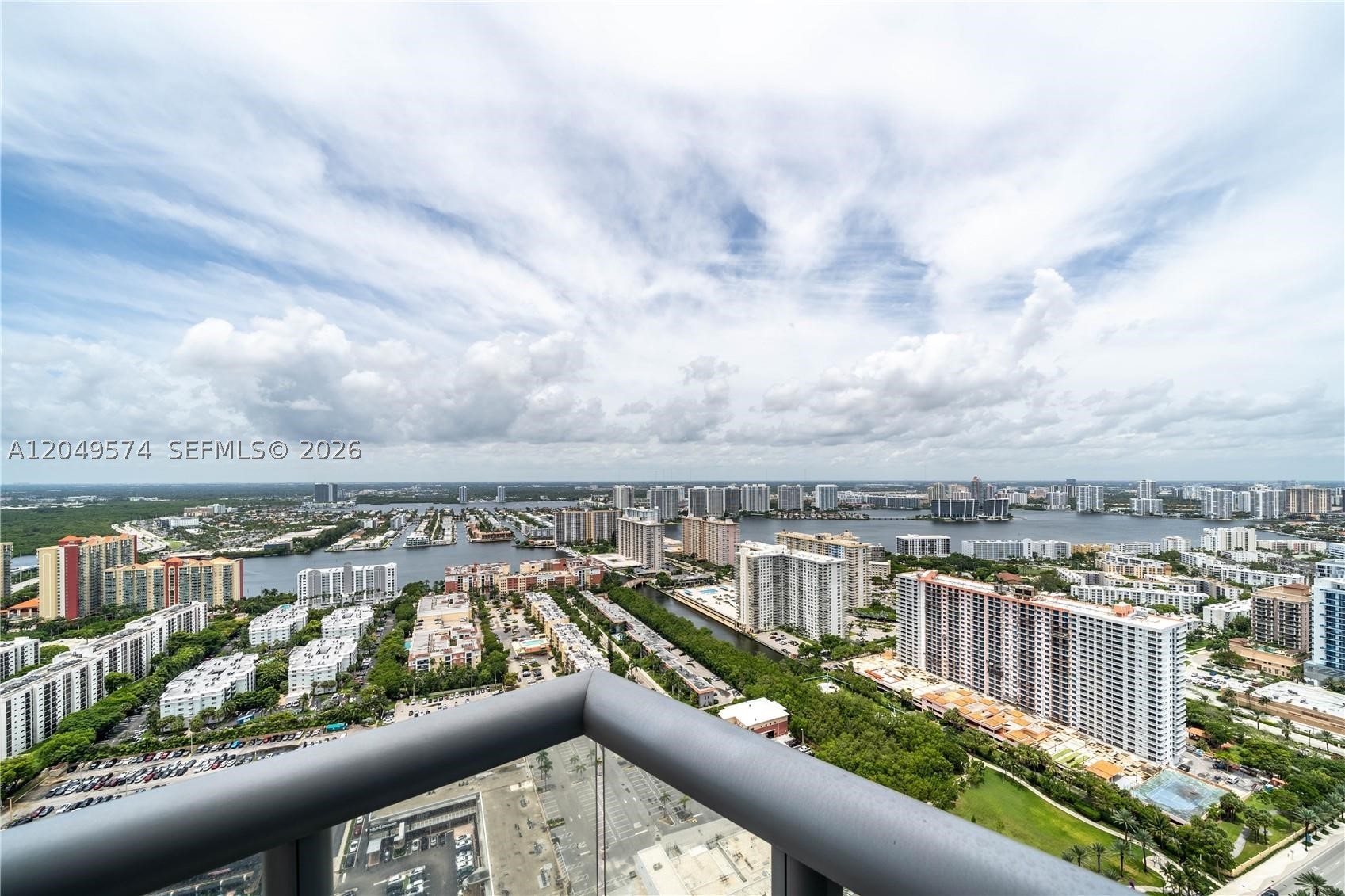JADE OCEAN CONDO - Residential