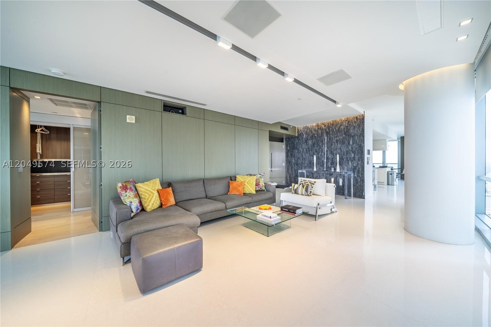 JADE OCEAN CONDO - Residential