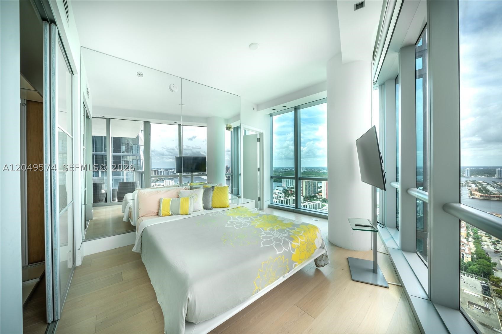 JADE OCEAN CONDO - Residential