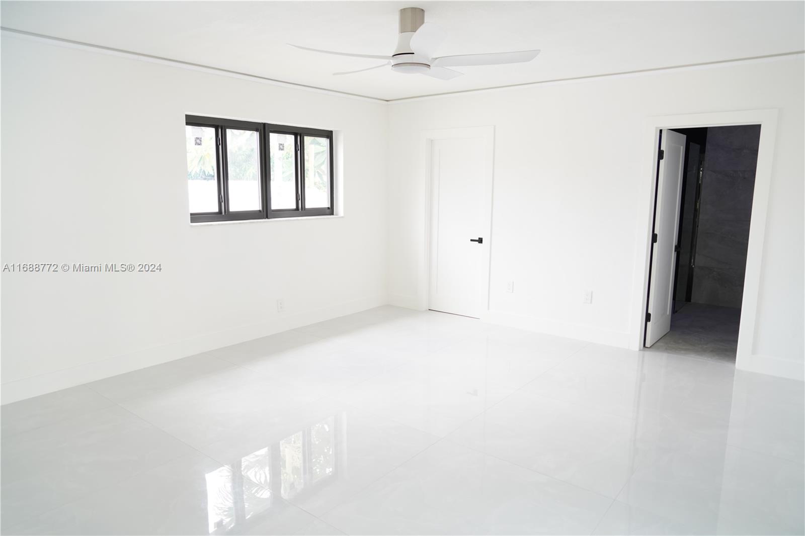 PLANTATION PARK 6TH ADD D - Residential Lease
