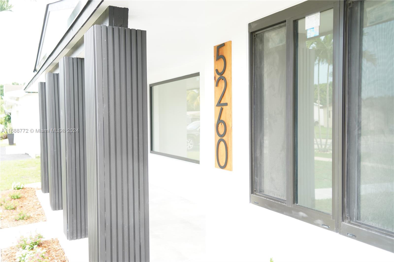 PLANTATION PARK 6TH ADD D - Residential Lease