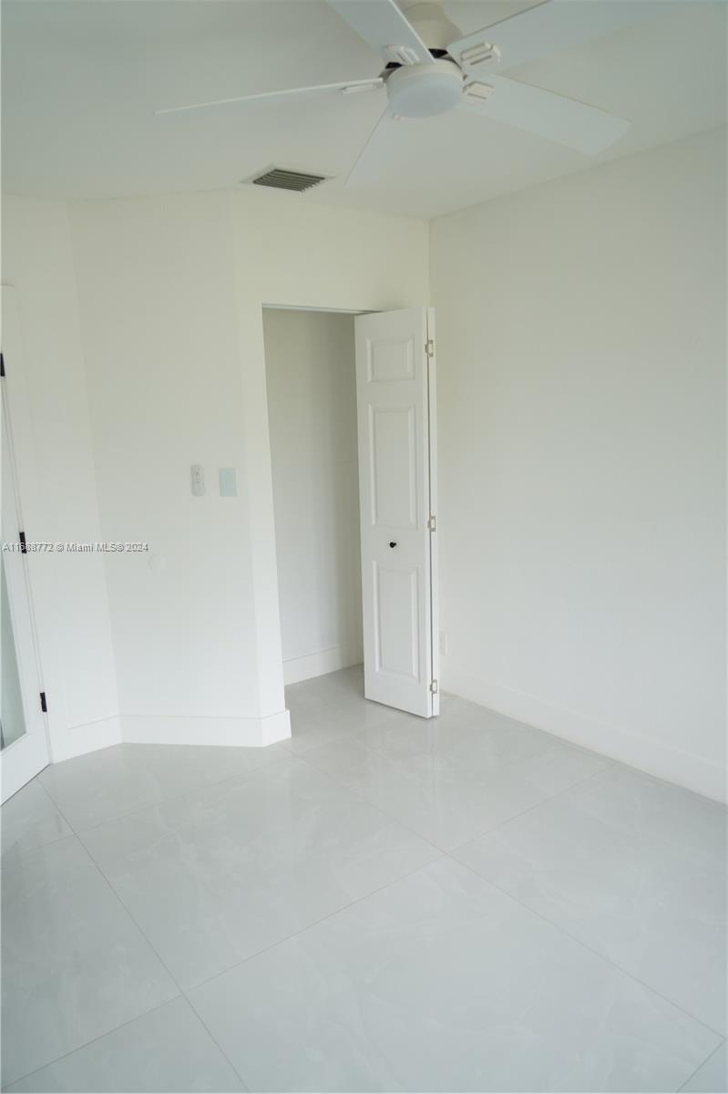 PLANTATION PARK 6TH ADD D - Residential Lease