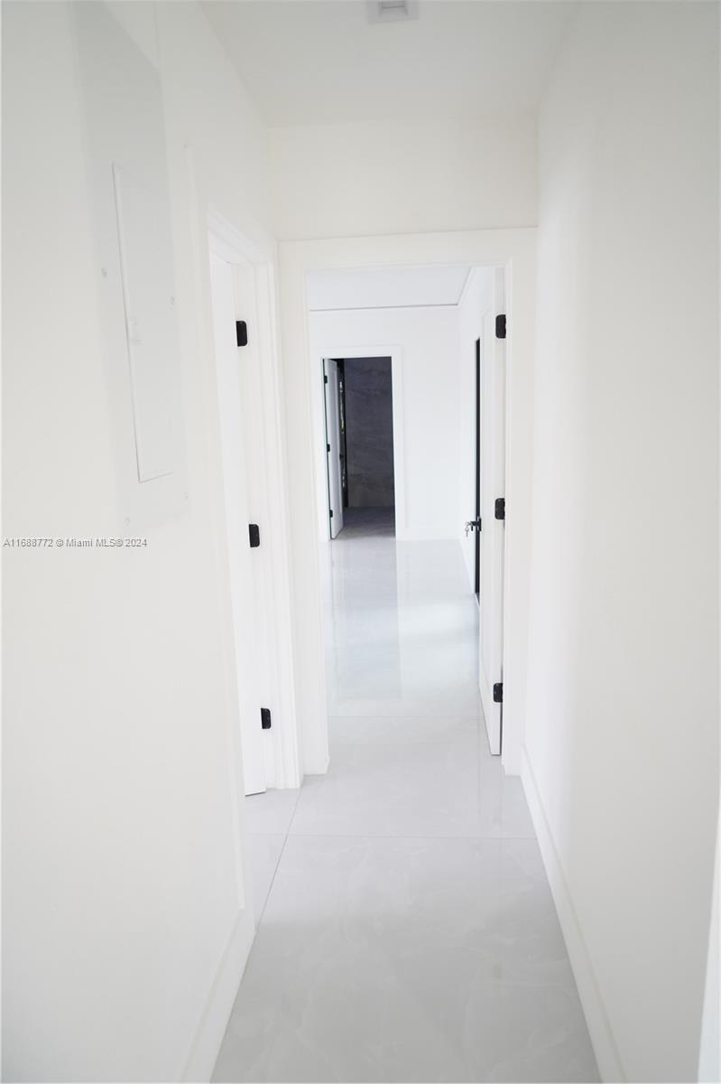 PLANTATION PARK 6TH ADD D - Residential Lease