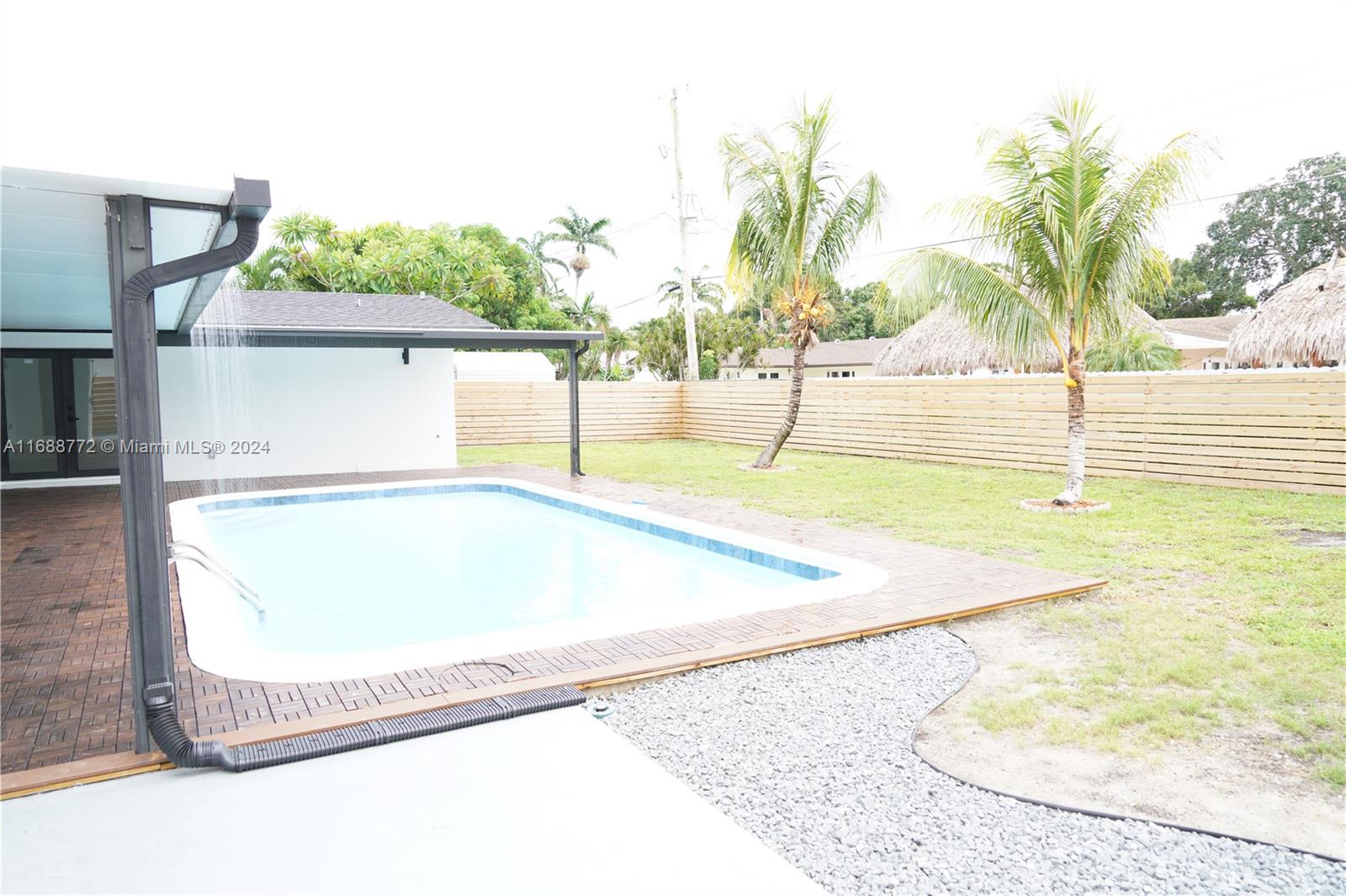 PLANTATION PARK 6TH ADD D - Residential Lease