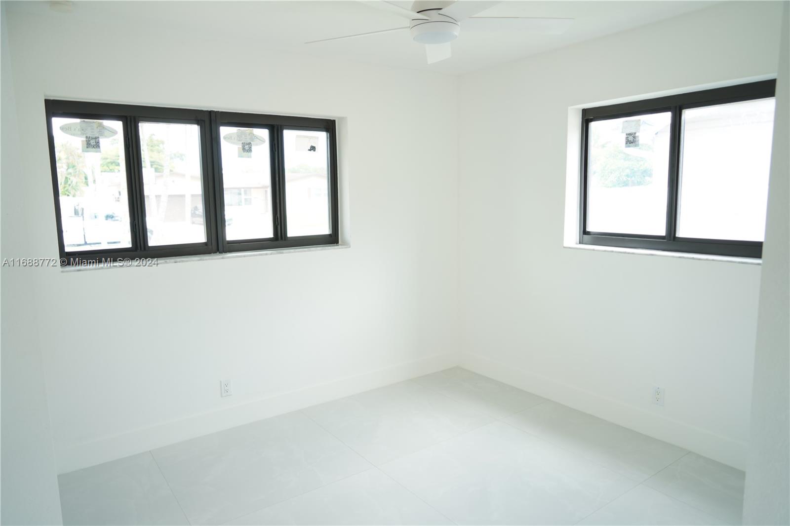 PLANTATION PARK 6TH ADD D - Residential Lease