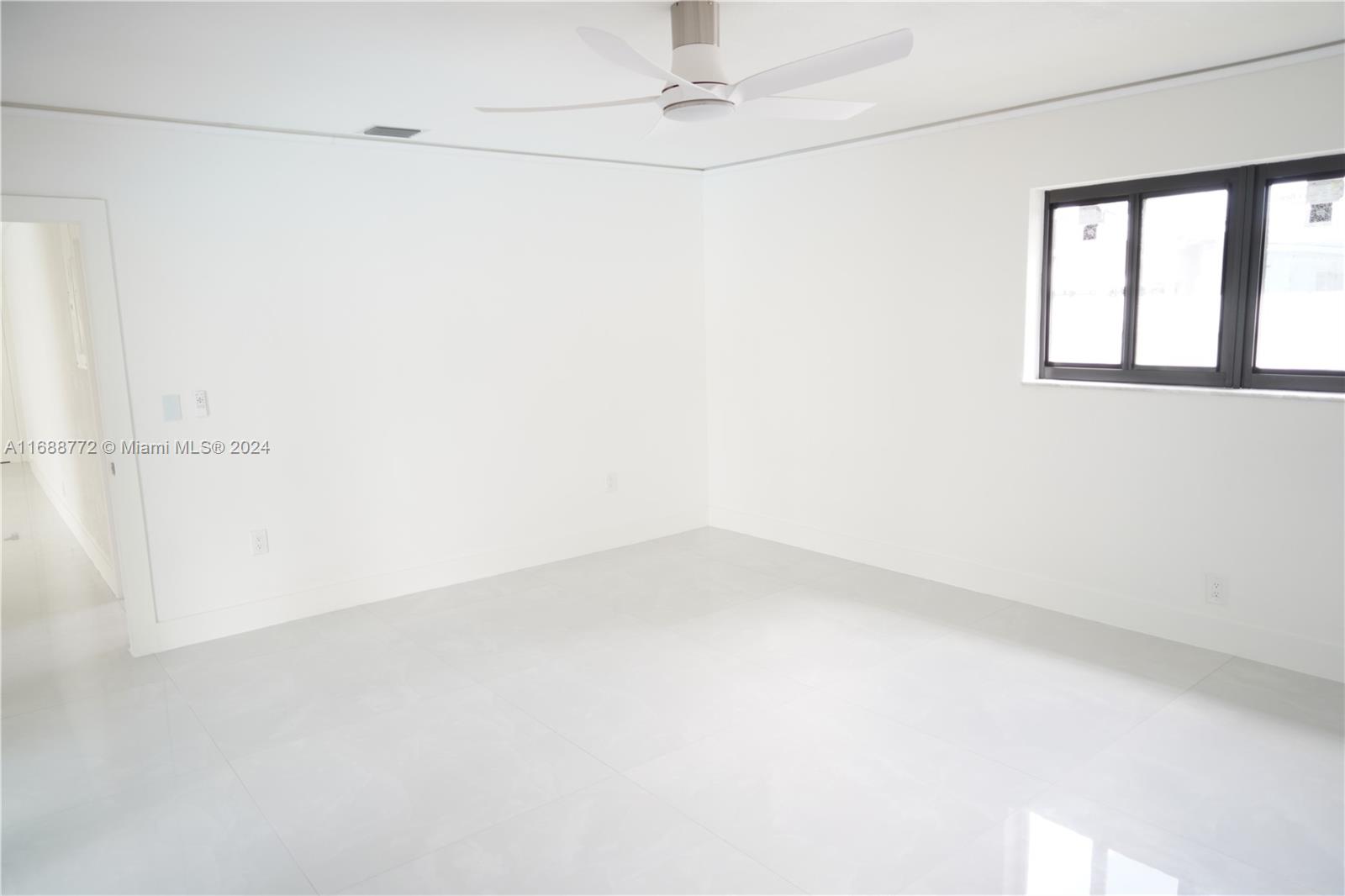 PLANTATION PARK 6TH ADD D - Residential Lease
