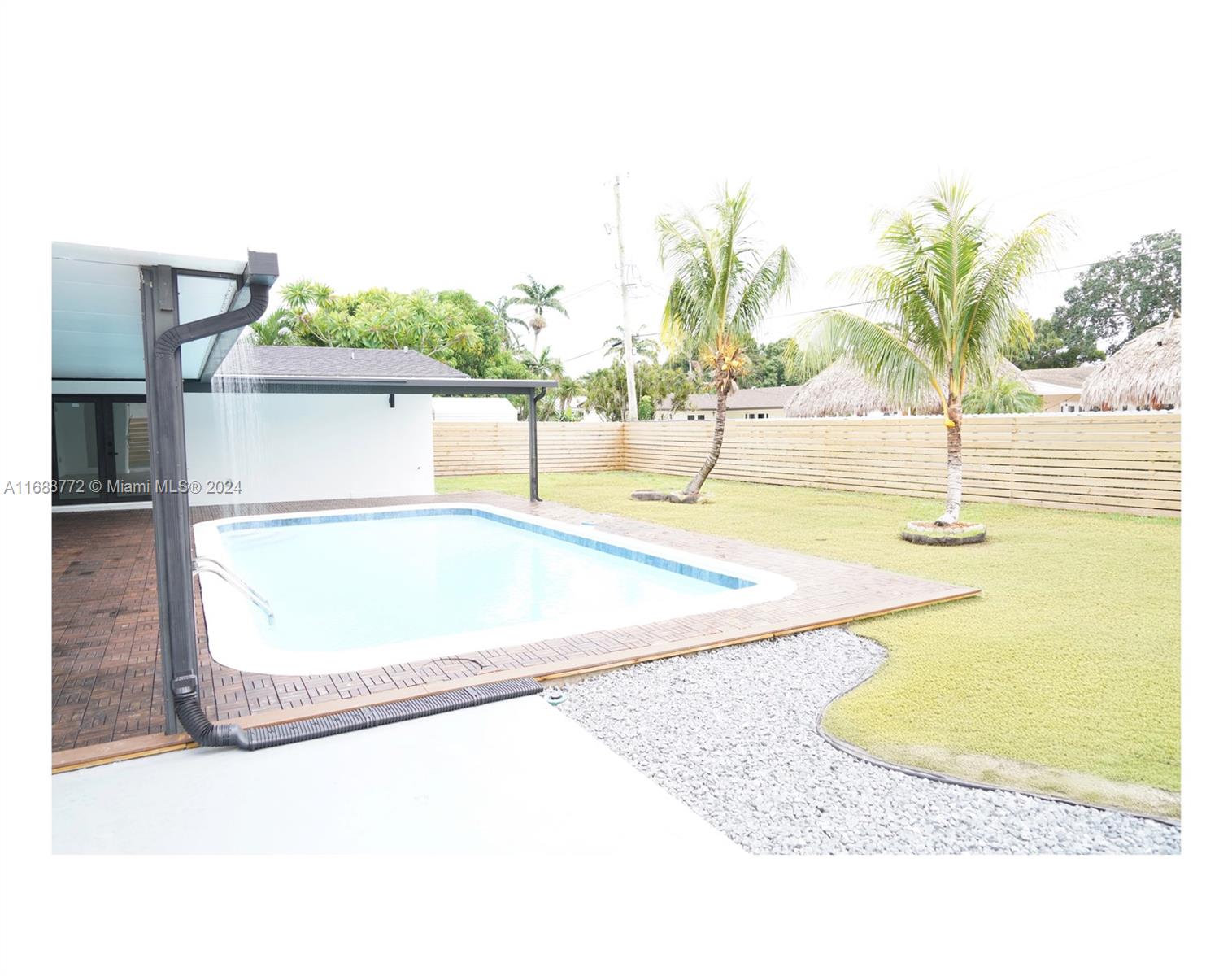 PLANTATION PARK 6TH ADD D - Residential Lease