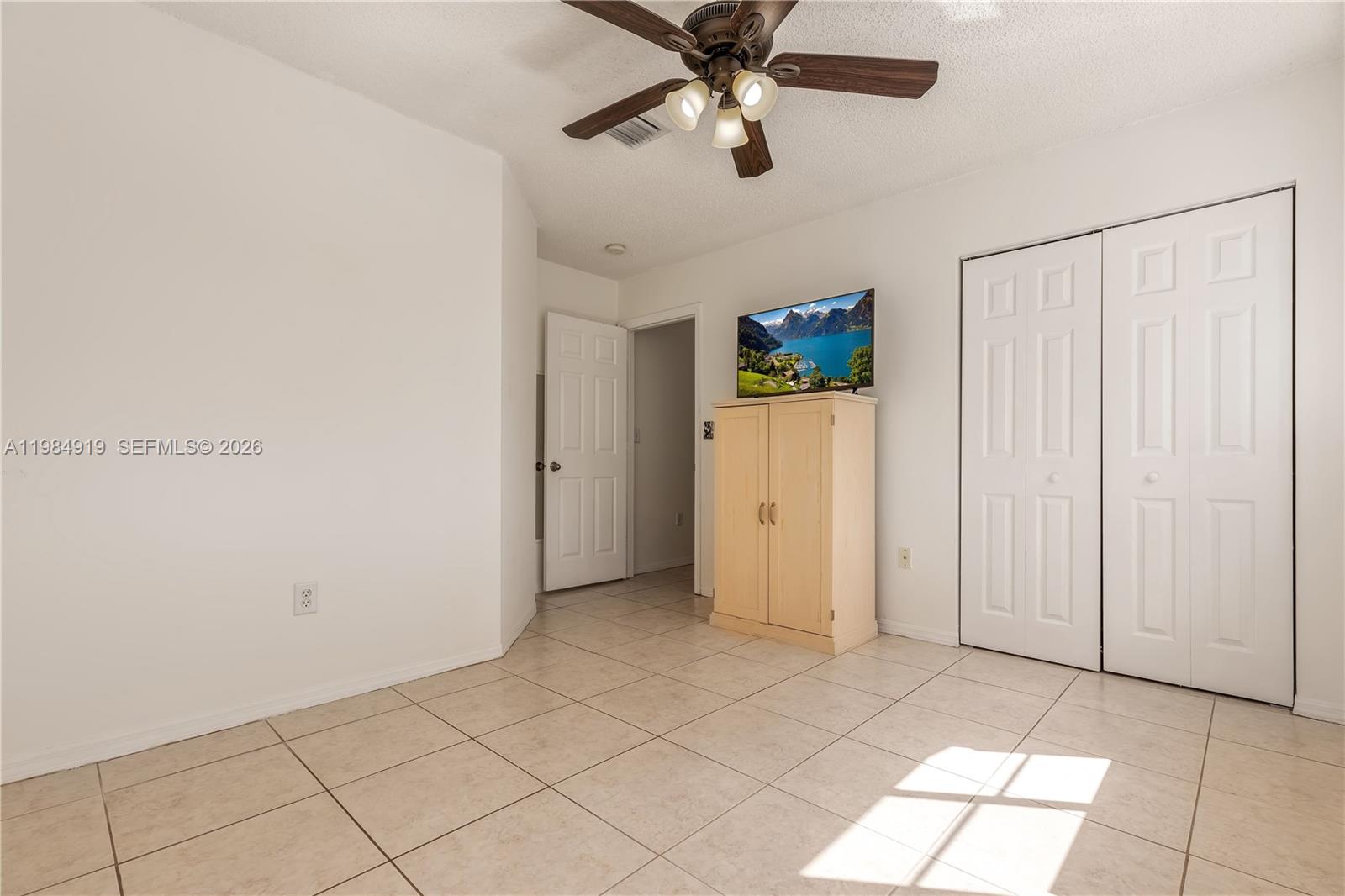 FOREST LAKES VILLAS - Residential