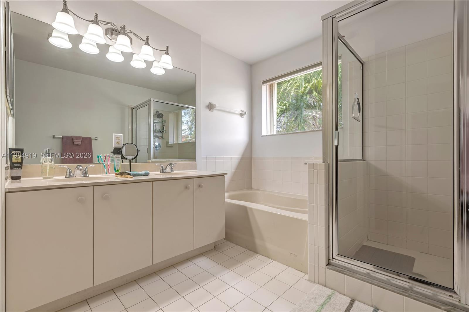 FOREST LAKES VILLAS - Residential