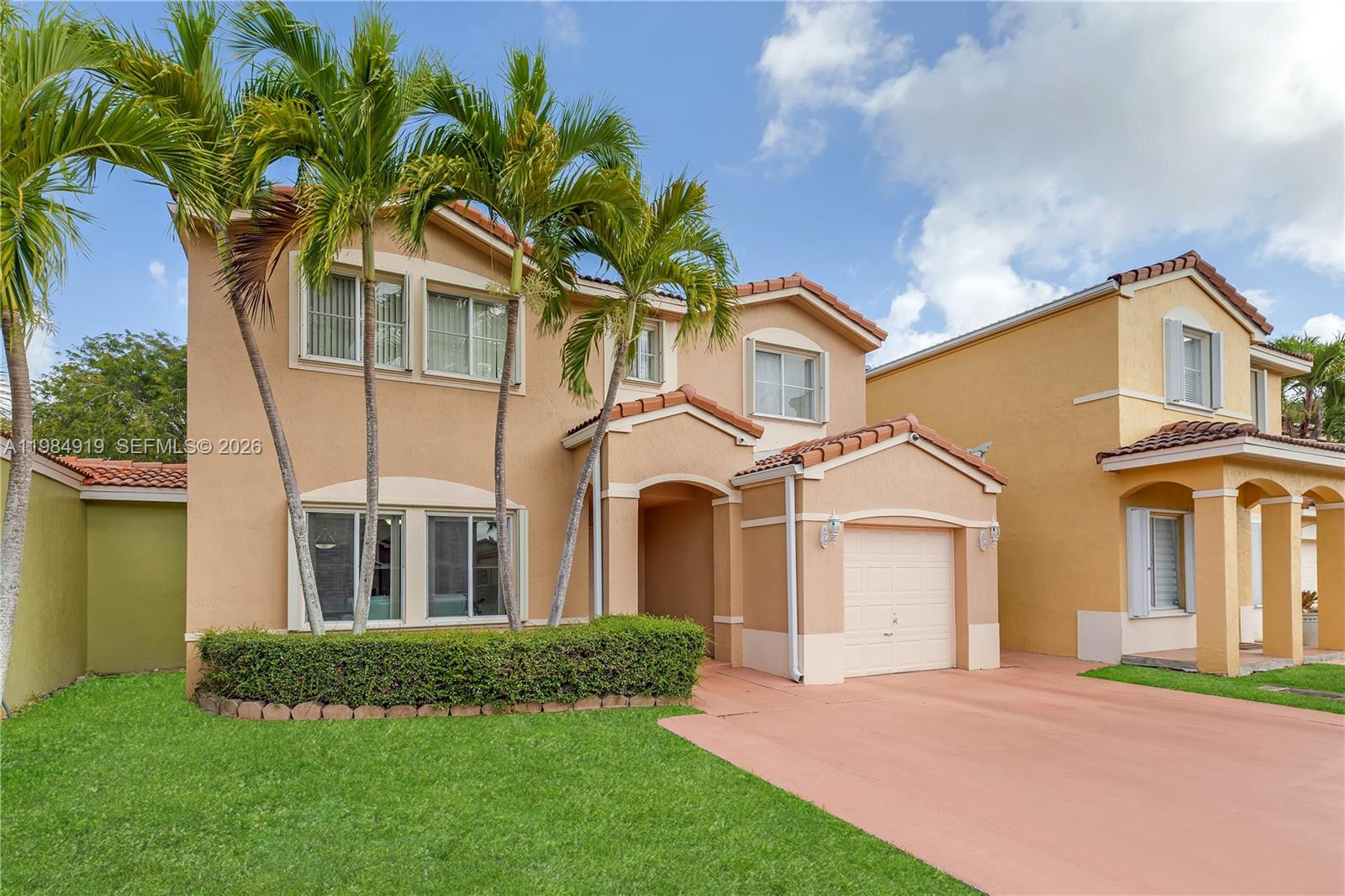 FOREST LAKES VILLAS - Residential