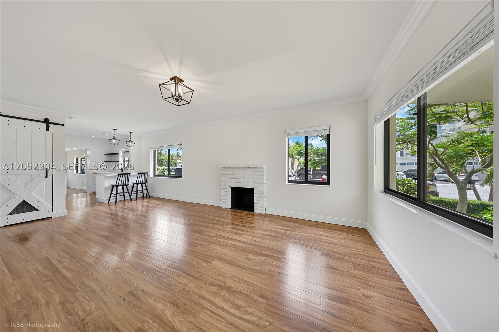 TAMIAMI PINES - Residential