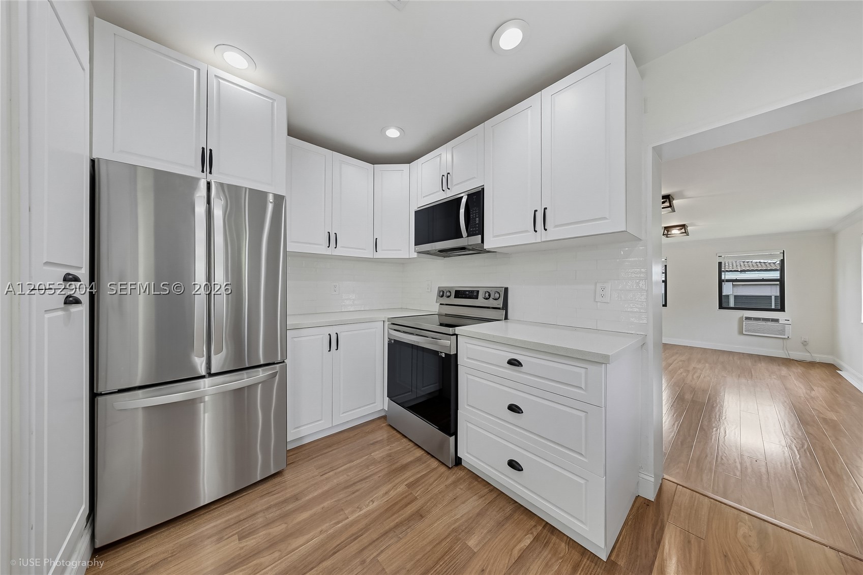 TAMIAMI PINES - Residential