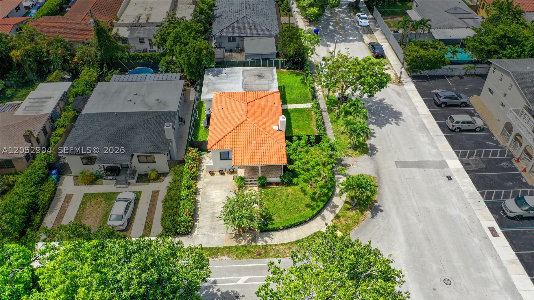 TAMIAMI PINES - Residential