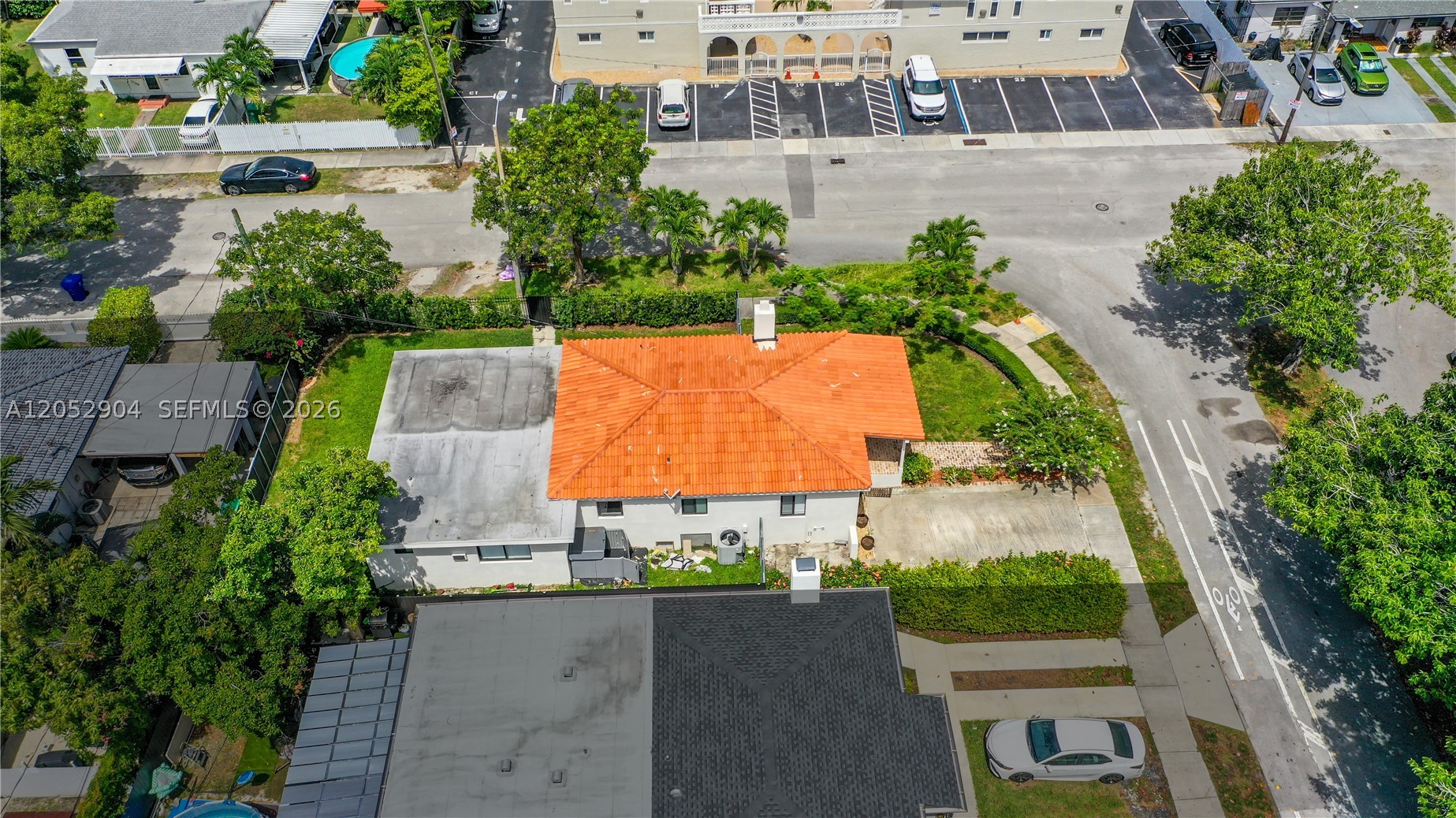 TAMIAMI PINES - Residential