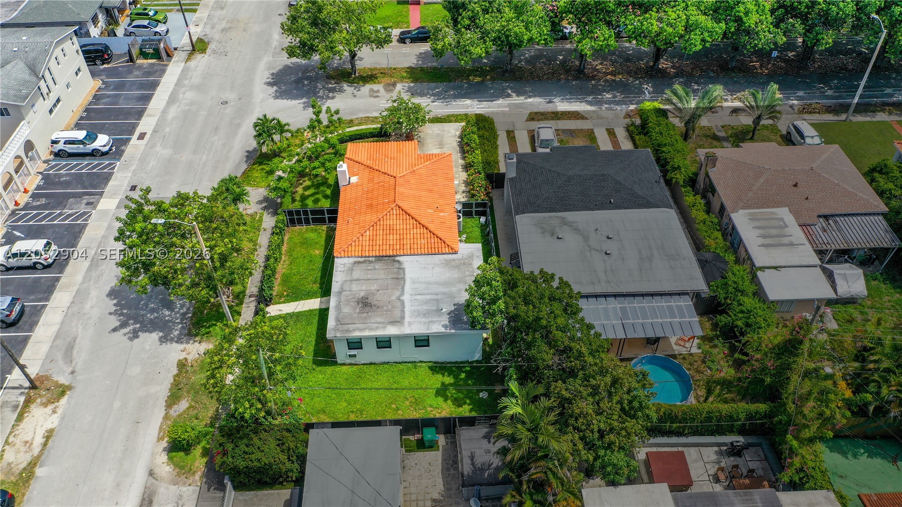 TAMIAMI PINES - Residential