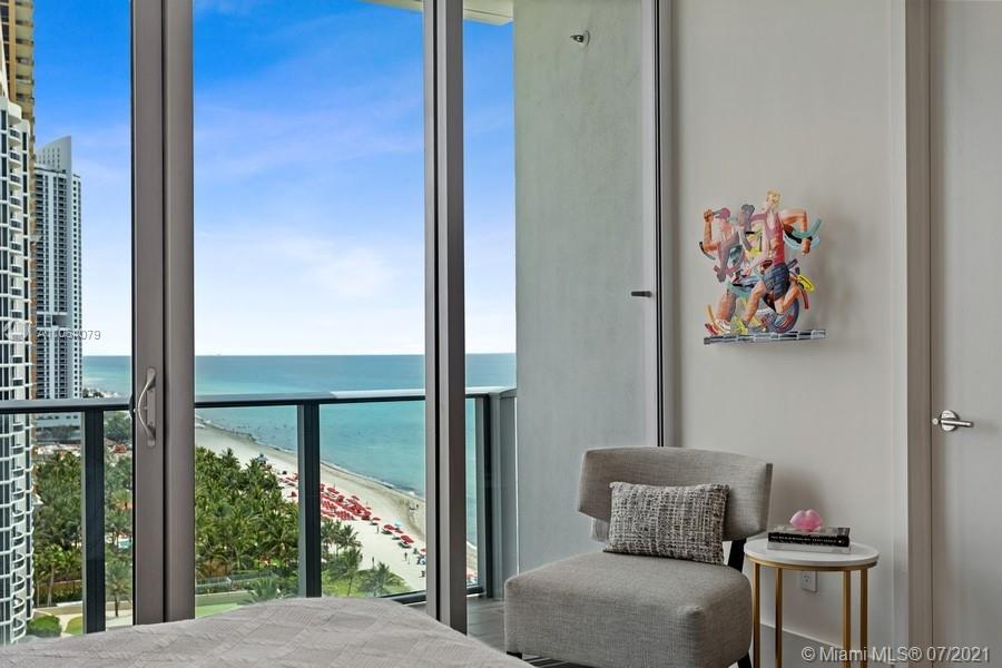 CHATEAU BEACH - Residential