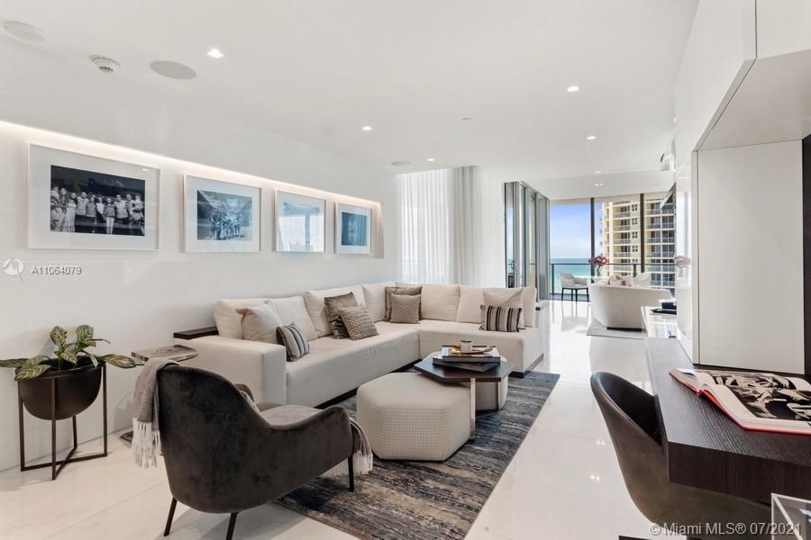 CHATEAU BEACH - Residential