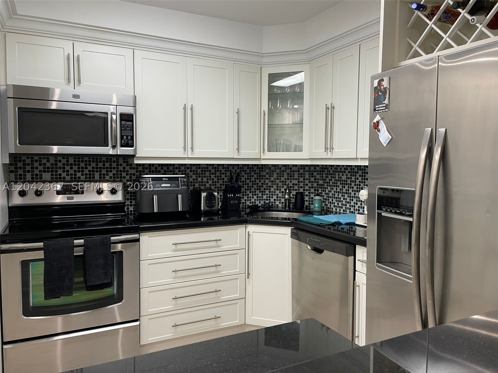 BRICKELL BAY CLUB CONDO - Residential Lease