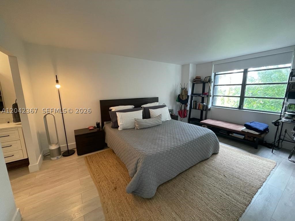 BRICKELL BAY CLUB CONDO - Residential Lease