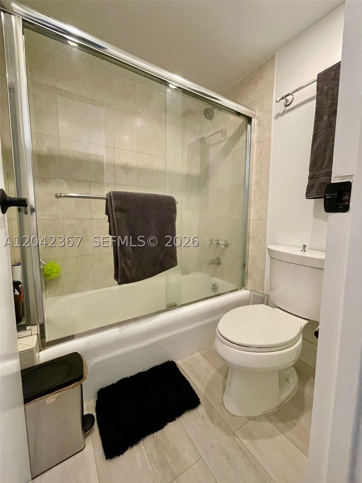 BRICKELL BAY CLUB CONDO - Residential Lease