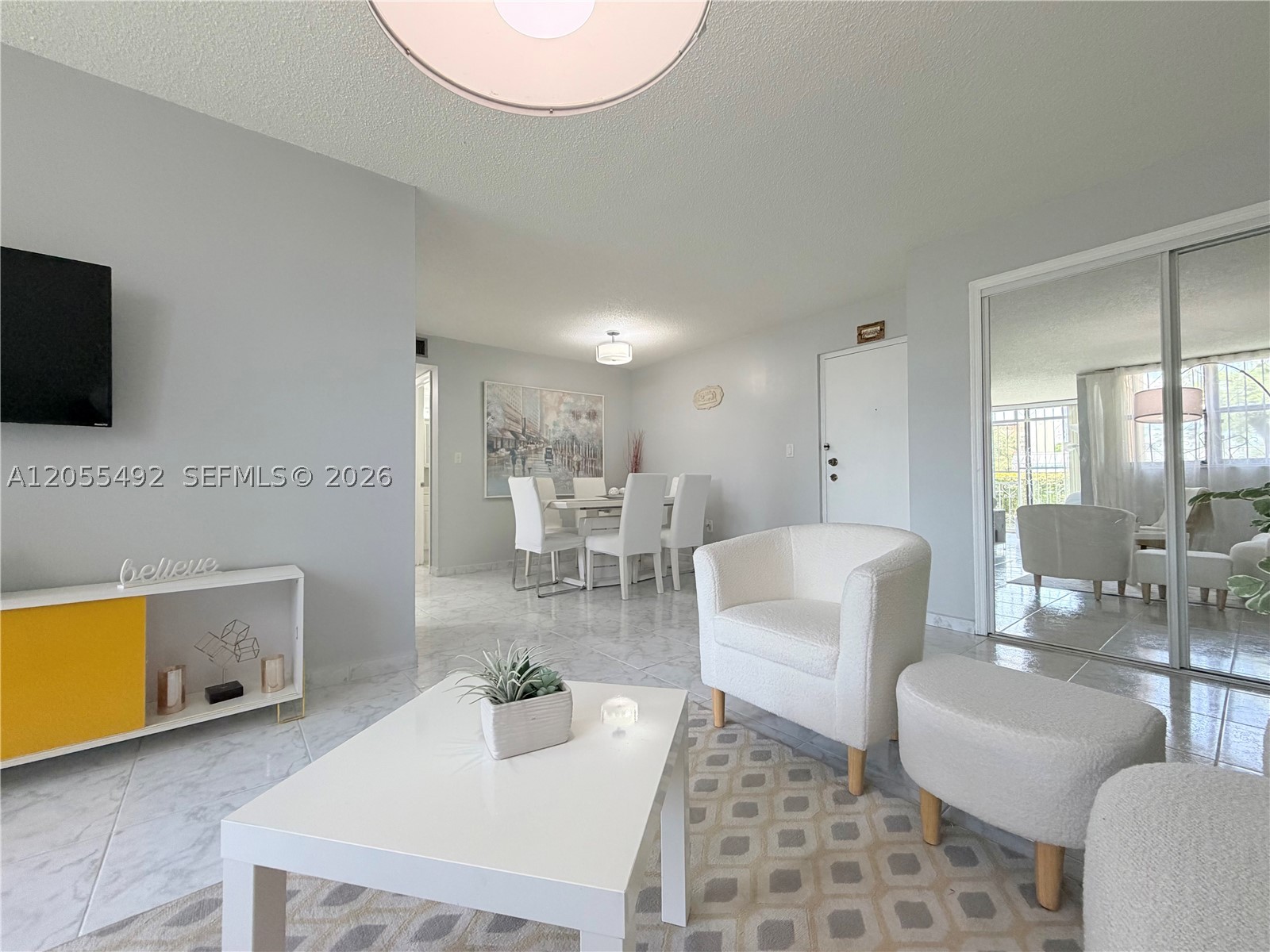 VERSIALLES GARDENS II CON - Residential Lease