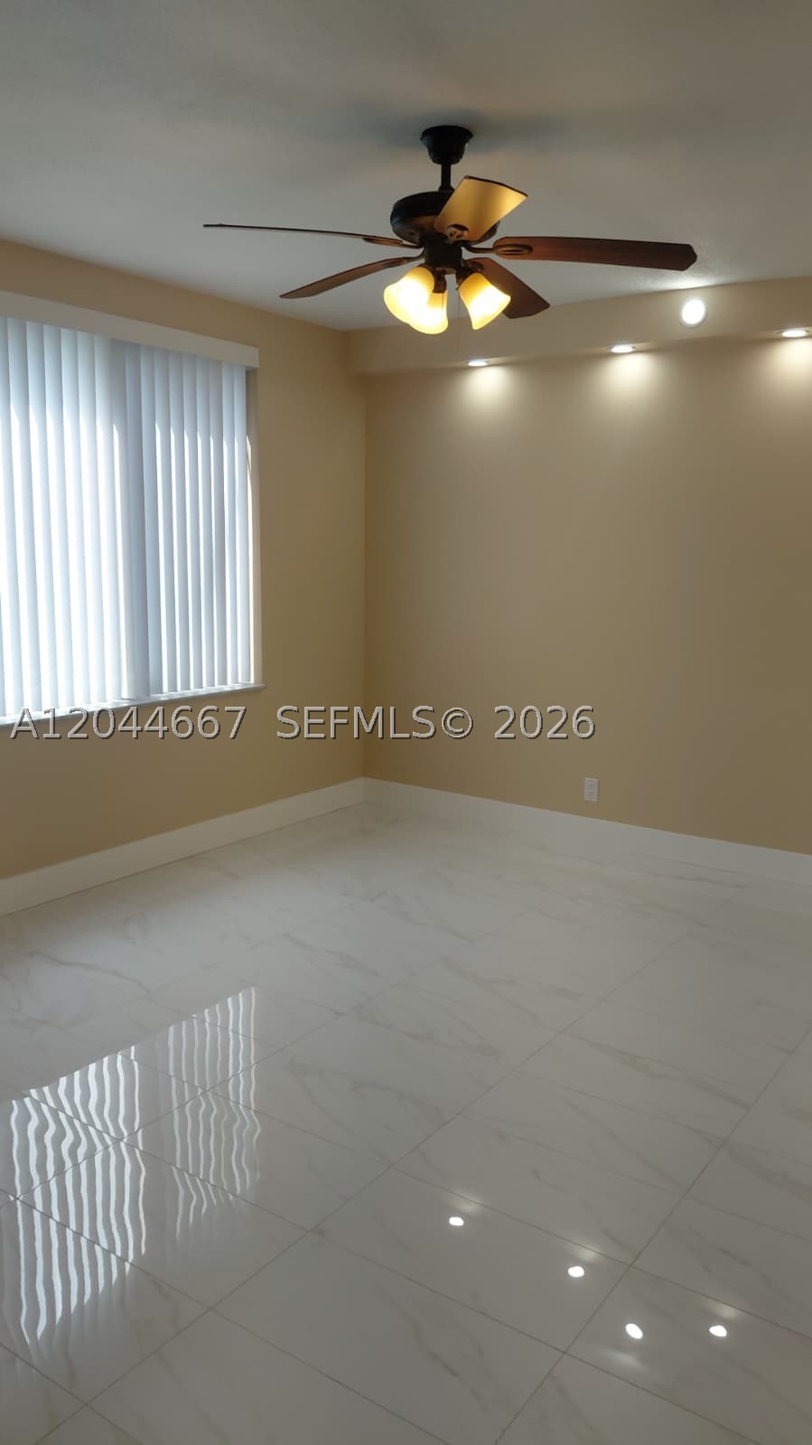PINES CONDO - Residential Lease
