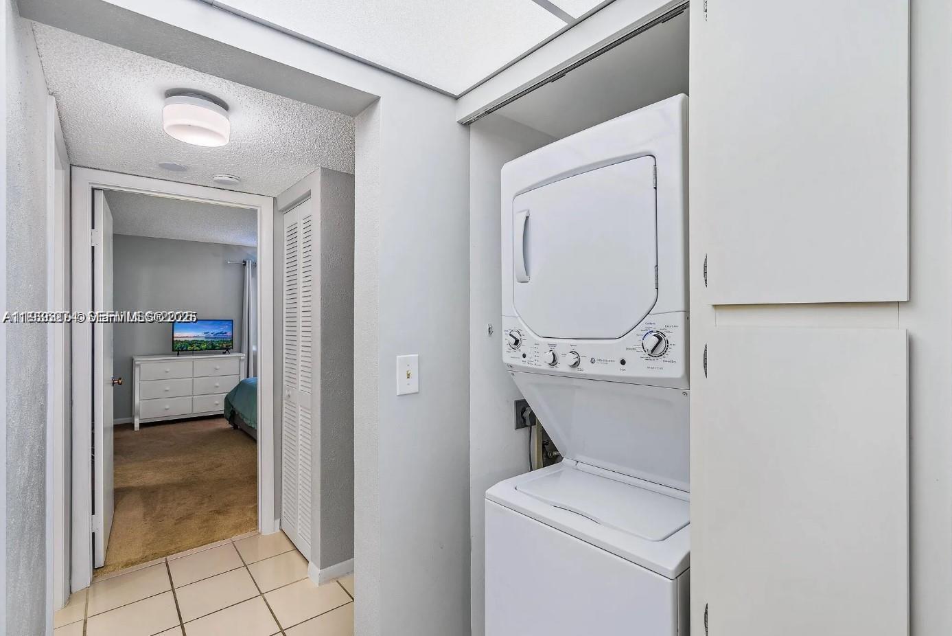 SEA RISE CONDO - Residential