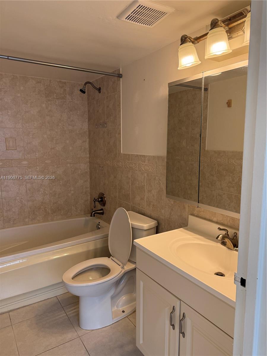 REEF SOUTH CONDO - Residential