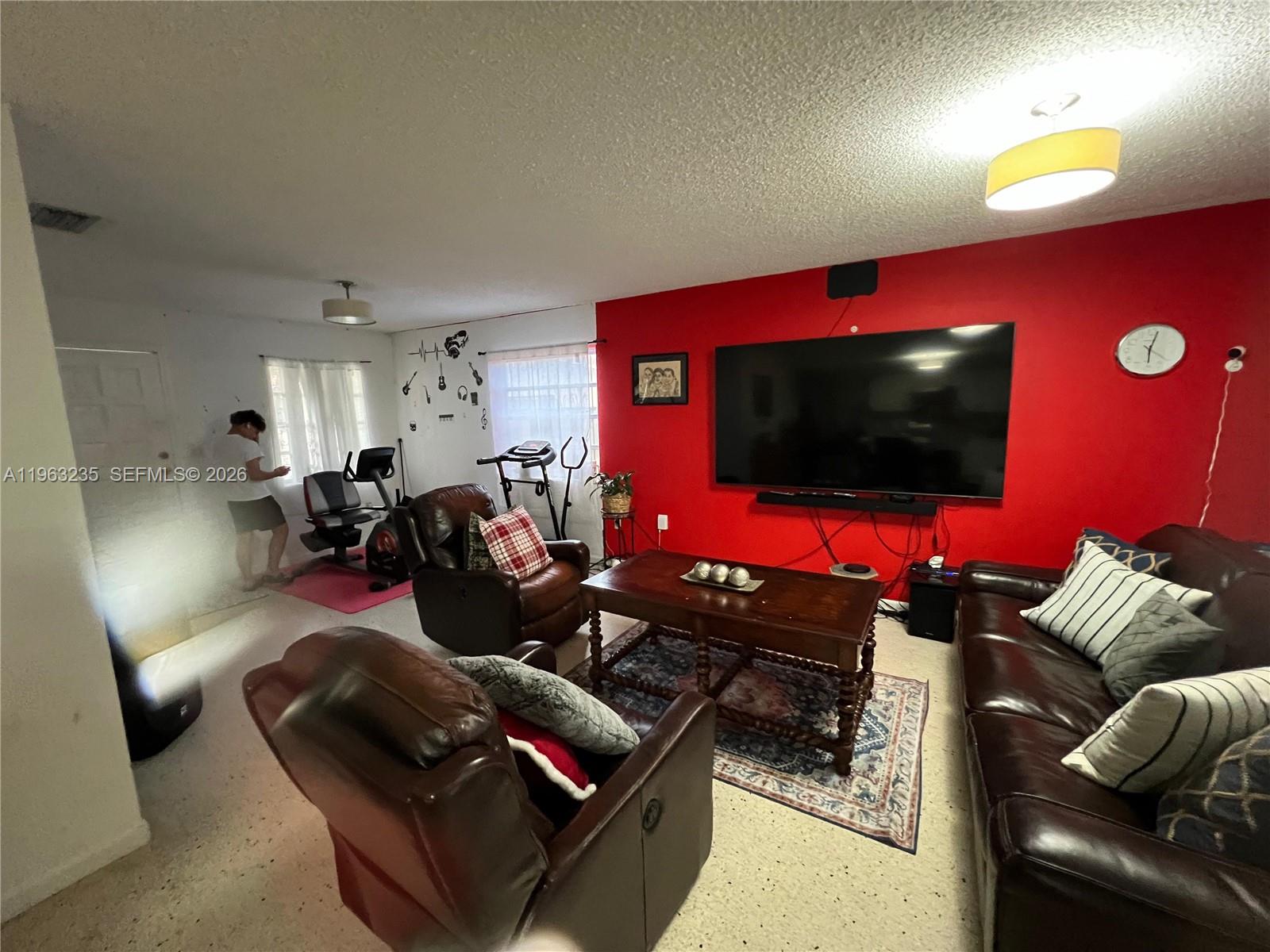 COMFORT GARDENS - Residential Income
