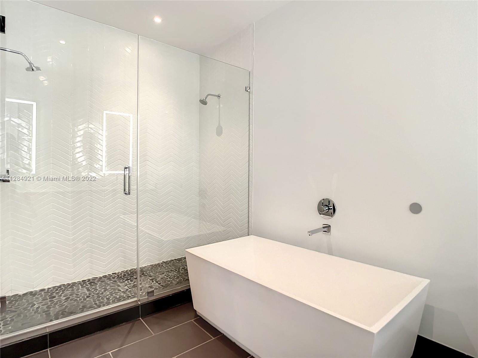 Muze at Met - Residential Lease