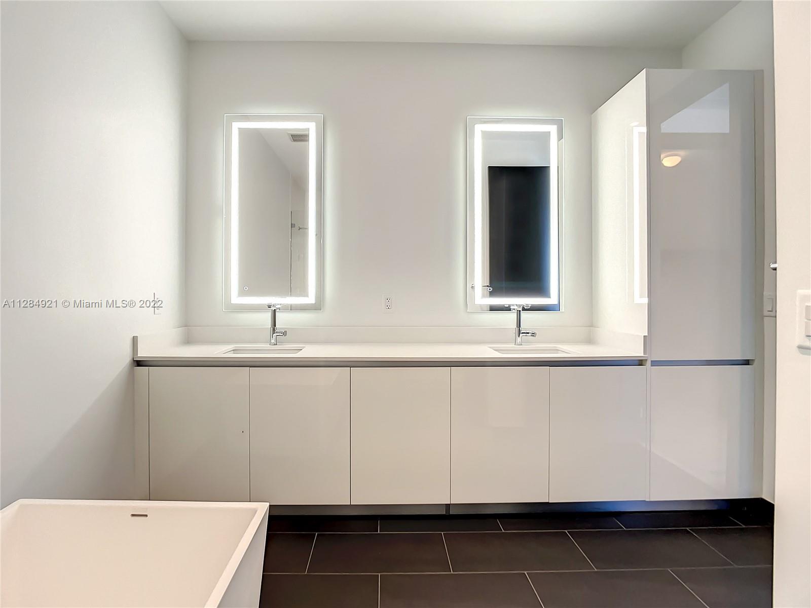 Muze at Met - Residential Lease
