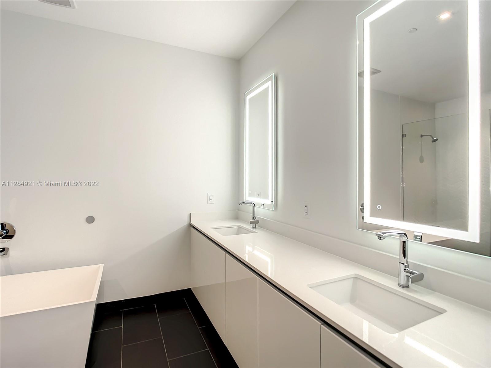Muze at Met - Residential Lease