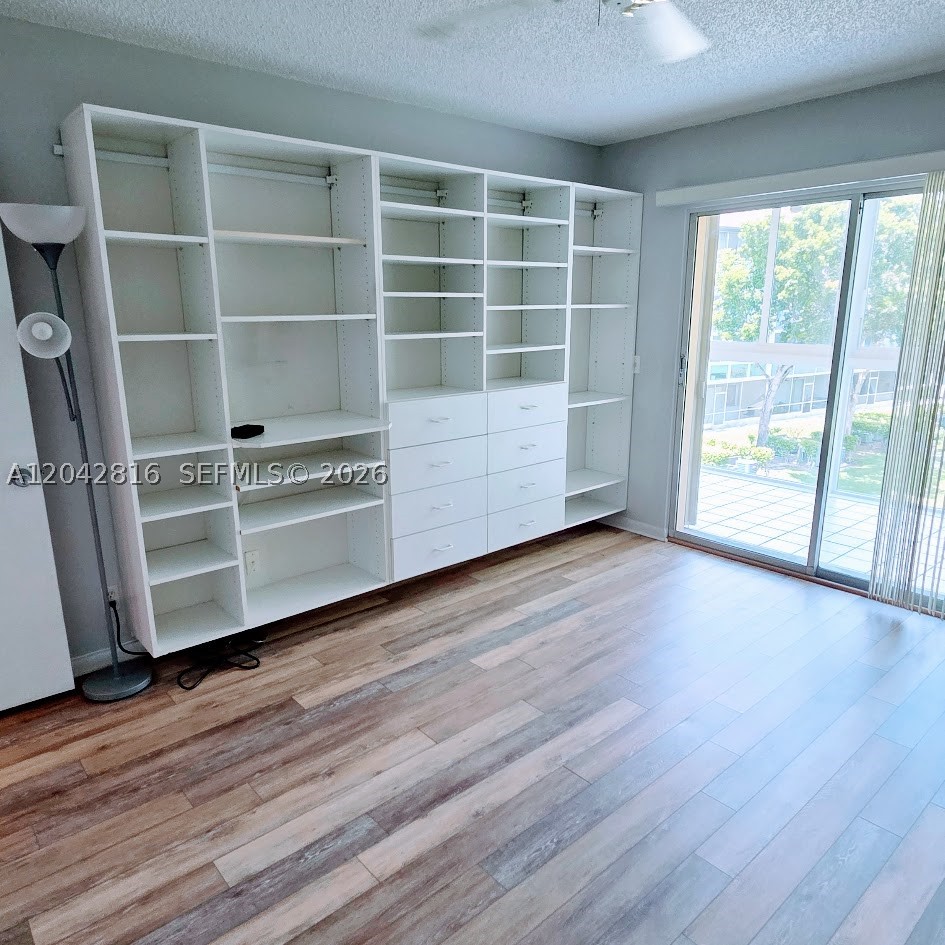 KINGSLEY AT CENTURY VILLA - Residential