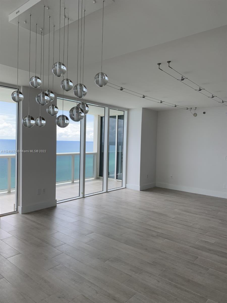 BEACH CLUB CONDO - Residential Lease