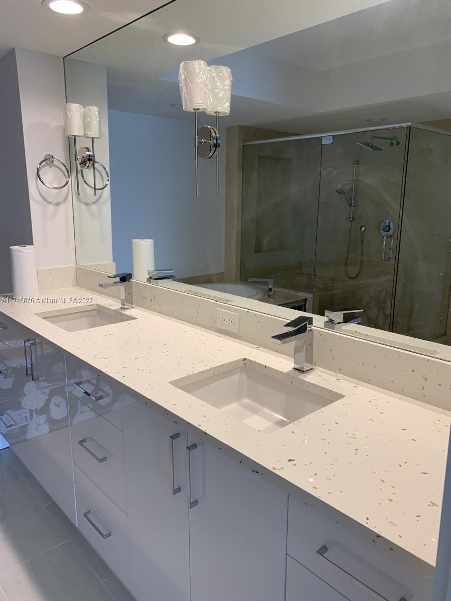BEACH CLUB CONDO - Residential Lease