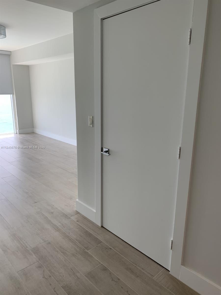 BEACH CLUB CONDO - Residential Lease