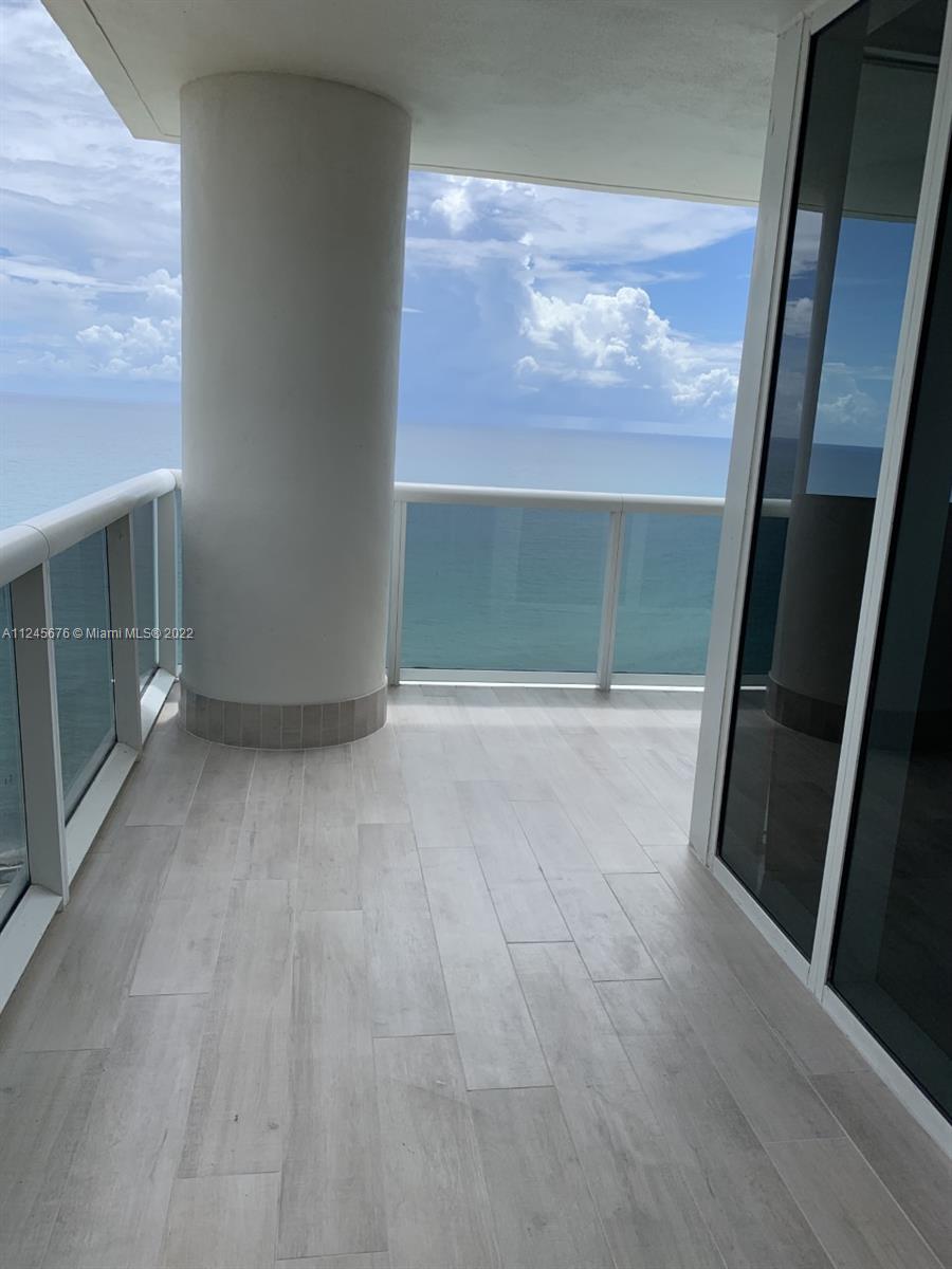 BEACH CLUB CONDO - Residential Lease