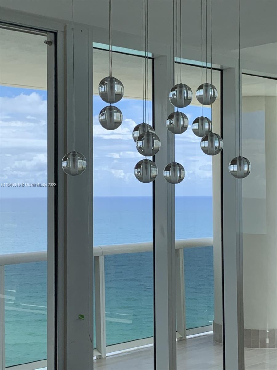 BEACH CLUB CONDO - Residential Lease