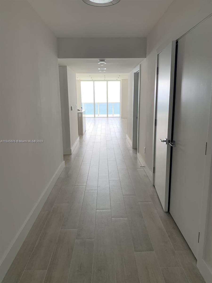 BEACH CLUB CONDO - Residential Lease